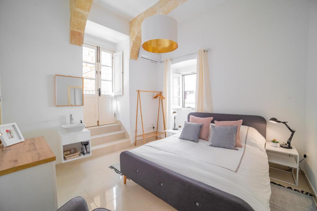 Carmelita Maisonette Валлетта Екстер'єр фото